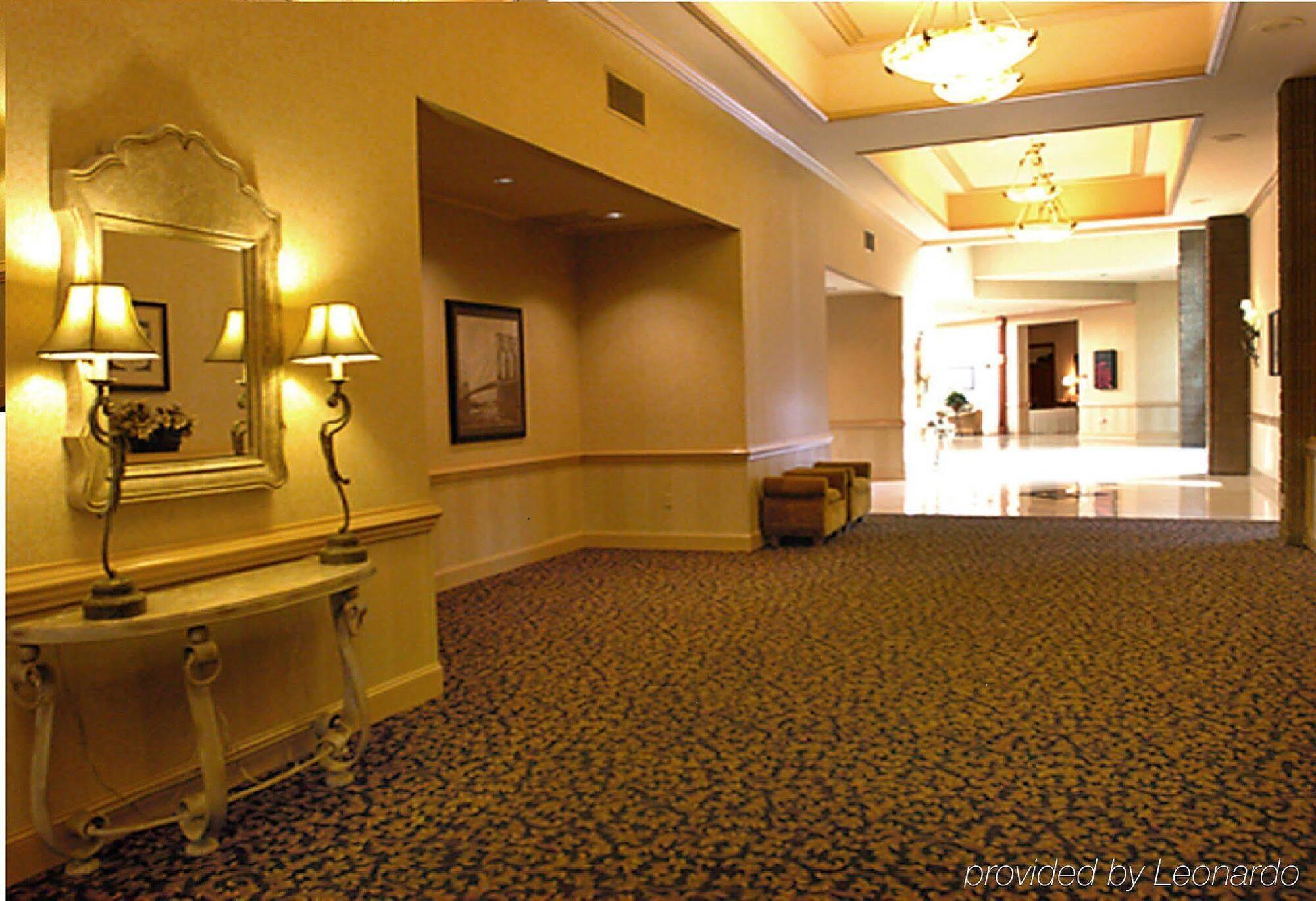 Clarion Hotel Fayetteville Extérieur photo