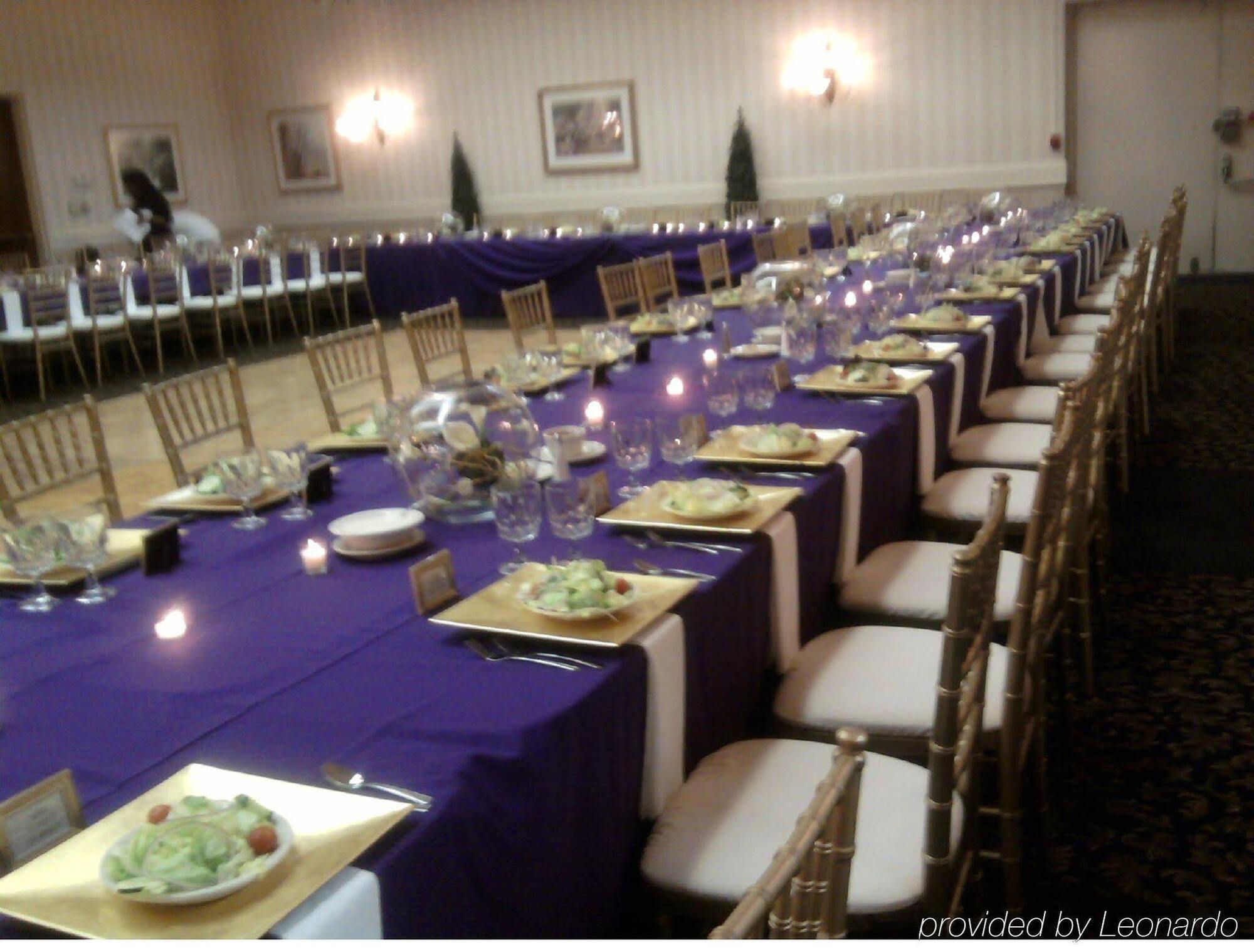 Clarion Hotel Fayetteville Extérieur photo